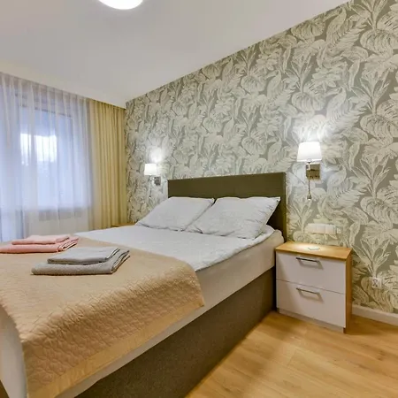 Apartament Sloneczny Platany Апартаменты Колобжег